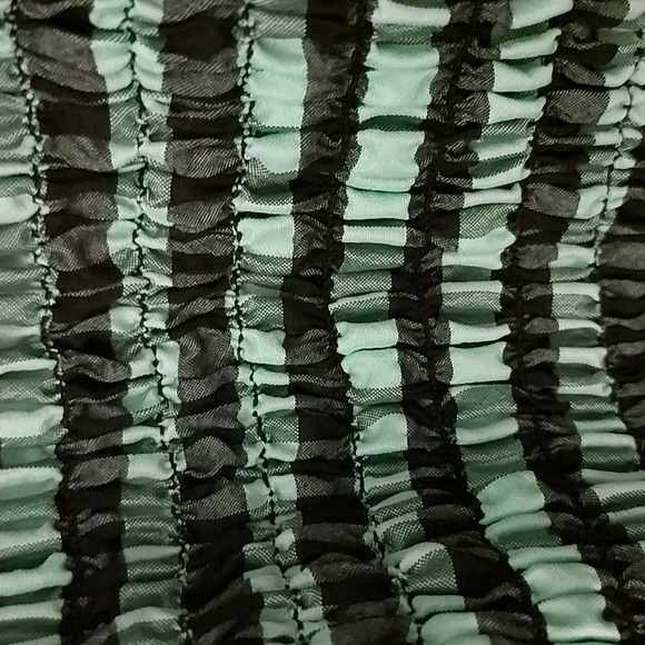 Zara Cropped Tube Top with Puffy Sleeves - Picture 4 of 9